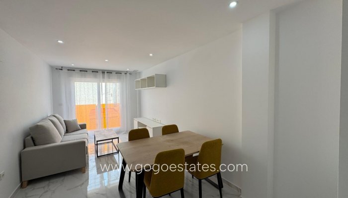 Te koop - Appartement - Appartement op de middelste verdieping - Torrevieja - Torrevieja Centro