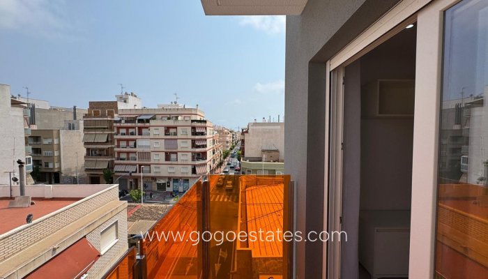 Te koop - Appartement - Appartement op de middelste verdieping - Torrevieja - Torrevieja Centro