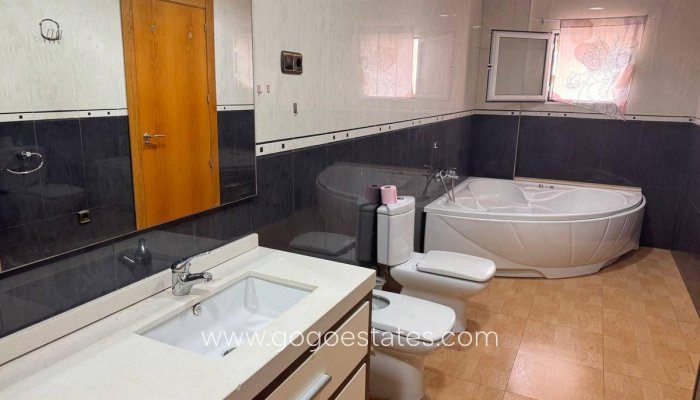 Revente - Appartement - Appartement au rez-de-chaussée - Torrevieja - Torrevieja Centro