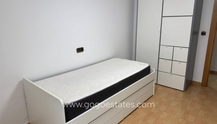 Revente - Appartement - Appartement au rez-de-chaussée - Torrevieja - Torrevieja Centro