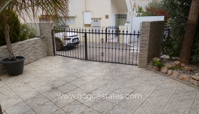 Te koop - Huis - Vrijstaande Villa - Orihuela - Playa Flamenca