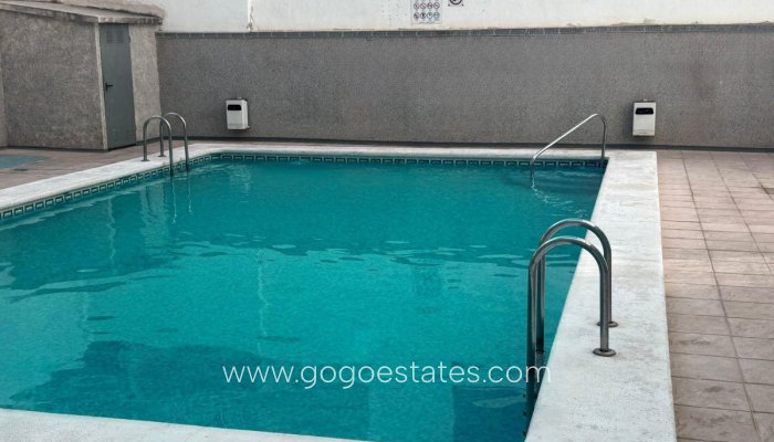 Te koop - Appartement - Studio op de middelste verdieping - Torrevieja - Playa de los Locos