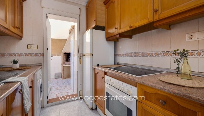 Resale - House - Bungalow - Torrevieja - Torrevieja Centro