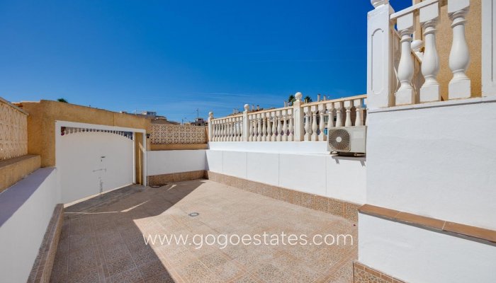 Resale - House - Bungalow - Torrevieja - Torrevieja Centro