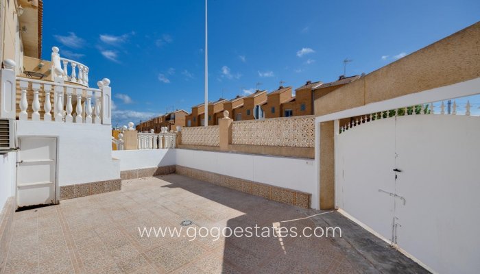 Resale - House - Bungalow - Torrevieja - Torrevieja Centro