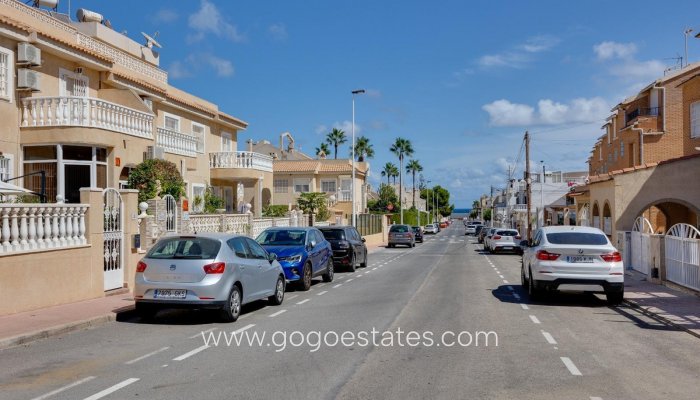 Resale - House - Bungalow - Torrevieja - Torrevieja Centro