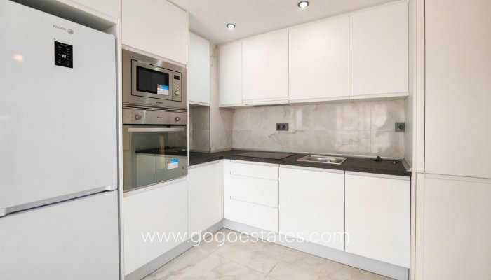 Te koop - Appartement - Appartement op de middelste verdieping - Orihuela - Punta Prima