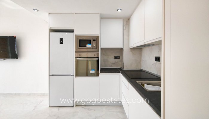 Te koop - Appartement - Appartement op de middelste verdieping - Orihuela - Punta Prima