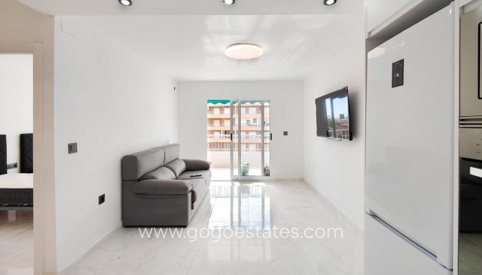 Te koop - Appartement - Appartement op de middelste verdieping - Orihuela - Punta Prima