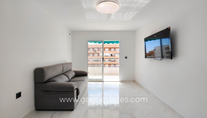 Te koop - Appartement - Appartement op de middelste verdieping - Orihuela - Punta Prima