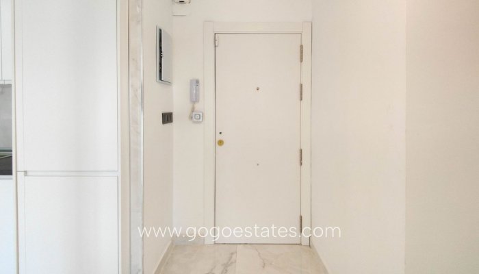 Te koop - Appartement - Appartement op de middelste verdieping - Orihuela - Punta Prima