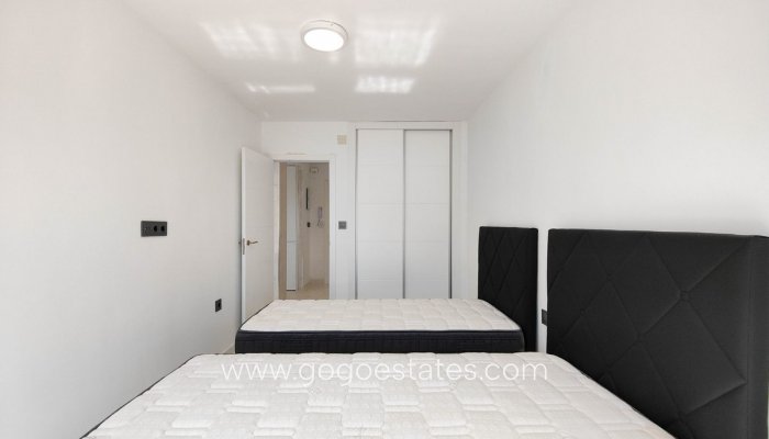 Te koop - Appartement - Appartement op de middelste verdieping - Orihuela - Punta Prima