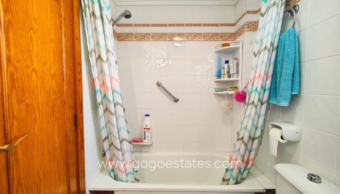 Te koop - Appartement - Appartement op de bovenste verdieping - Torrevieja - El Acequión - Los Náufragos