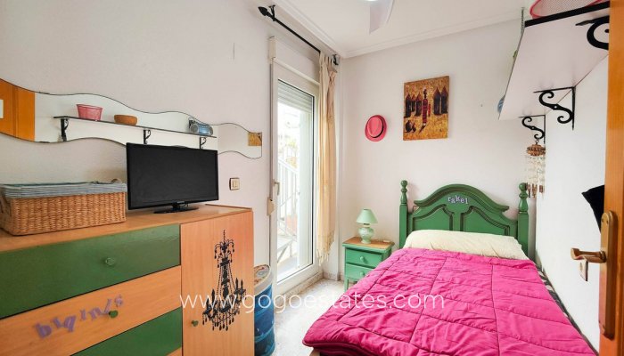 Te koop - Appartement - Appartement op de bovenste verdieping - Torrevieja - El Acequión - Los Náufragos