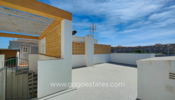 Te koop - Appartement - Appartement op de bovenste verdieping - Torrevieja - El Acequión - Los Náufragos