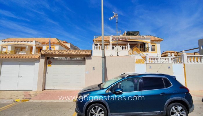 Te koop - Appartement - Appartement op de bovenste verdieping - Torrevieja - El Acequión - Los Náufragos