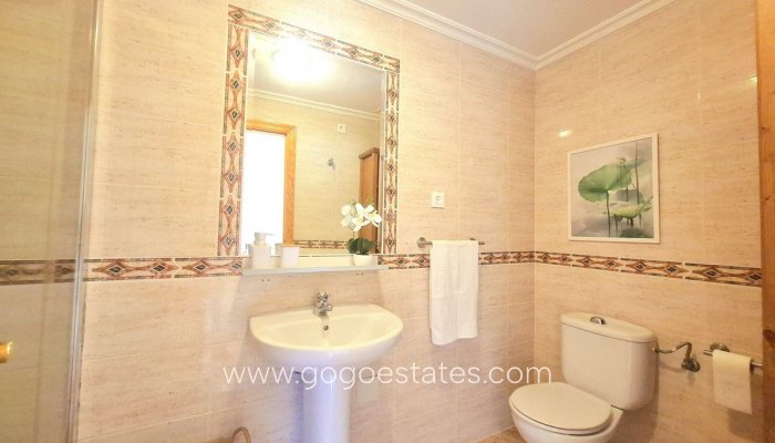 Te koop - Appartement - Appartement op de middelste verdieping - Torrevieja - Torrevieja Centro
