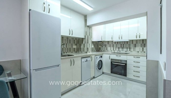 Te koop - Huis - Bungalow - Torrevieja - Torrevieja Centro