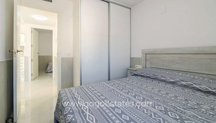 Te koop - Huis - Bungalow - Torrevieja - Torrevieja Centro