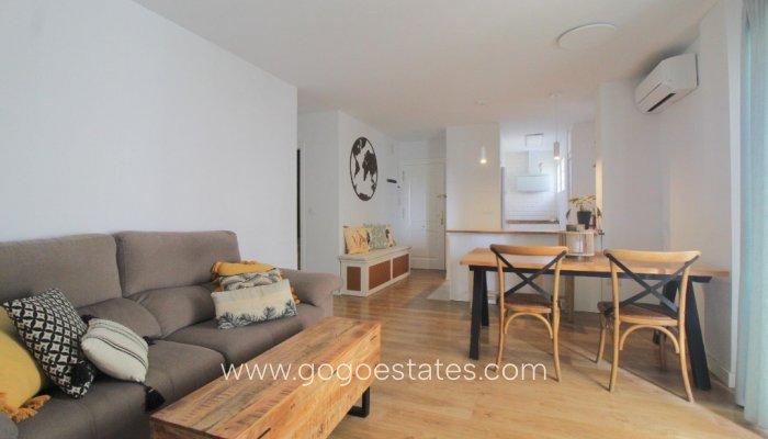 Te koop - Appartement - Appartement op de middelste verdieping - Torrevieja - La veleta