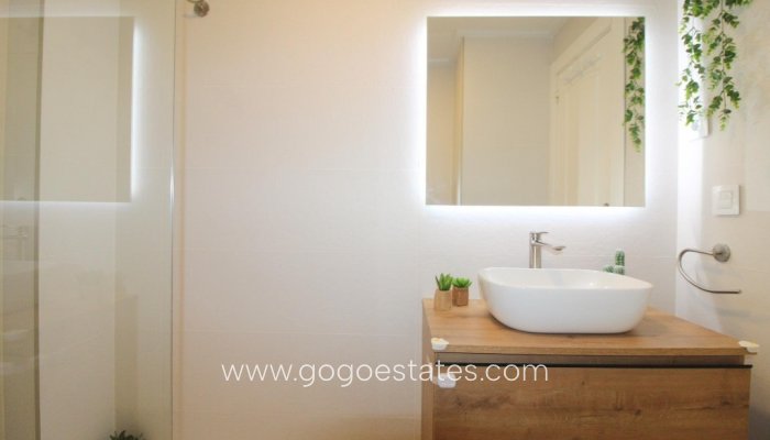 Te koop - Appartement - Appartement op de middelste verdieping - Torrevieja - La veleta