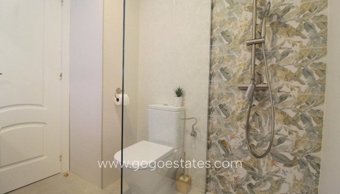 Te koop - Appartement - Appartement op de middelste verdieping - Torrevieja - La veleta