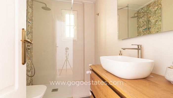 Te koop - Appartement - Appartement op de middelste verdieping - Torrevieja - La veleta