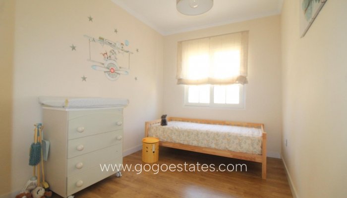 Te koop - Appartement - Appartement op de middelste verdieping - Torrevieja - La veleta