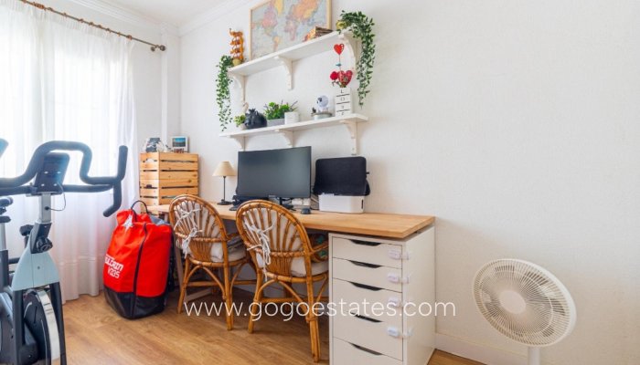 Te koop - Appartement - Appartement op de middelste verdieping - Torrevieja - La veleta