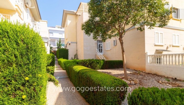 Te koop - Appartement - Appartement op de middelste verdieping - Torrevieja - La veleta