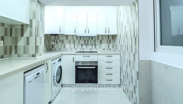 Te koop - Huis - Bungalow - Torrevieja - Torrevieja Centro