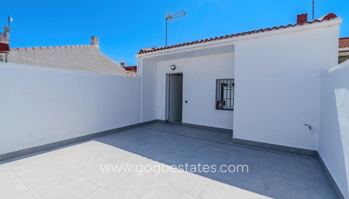Te koop - Huis - Bungalow - Torrevieja - Torrevieja Centro