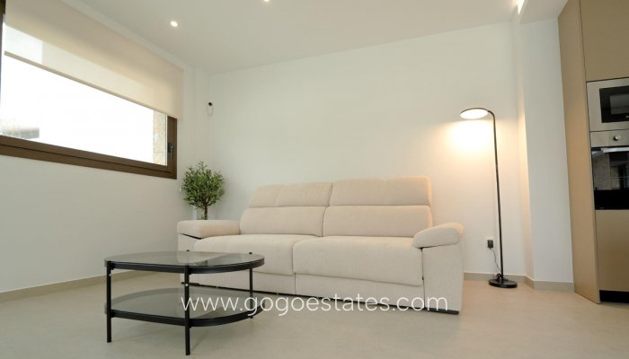 Te koop - Huis - Vrijstaande Villa - Almoradi - Almoradi Centro