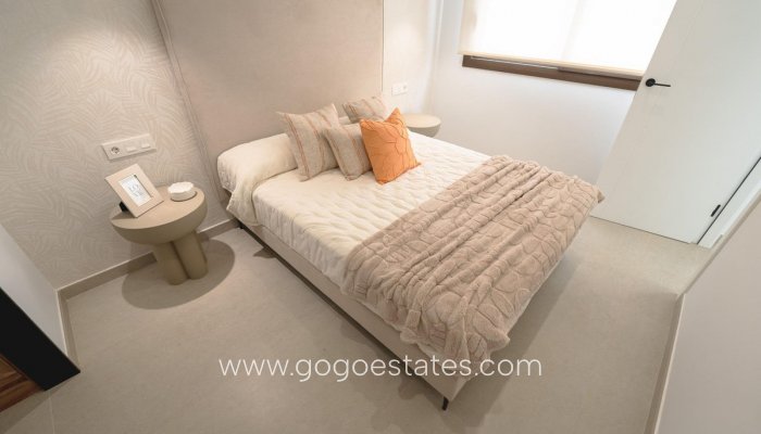 Te koop - Huis - Vrijstaande Villa - Almoradi - Almoradi Centro