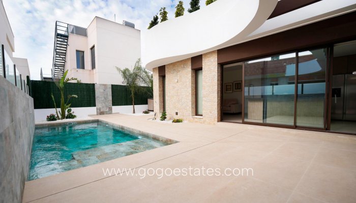 Te koop - Huis - Vrijstaande Villa - Almoradi - Almoradi Centro