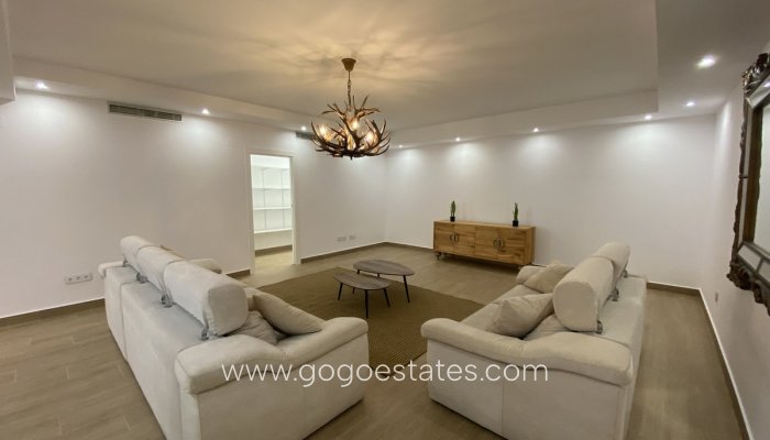 Te koop - Huis - Vrijstaande Villa - Orihuela - Dehesa de Campoamor