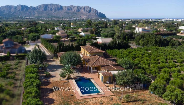 Te koop - Huis - Vrijstaande Villa - Pedreguer - Pedreguer Centro