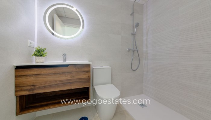 Resale - House - Detached Villa - Finestrat