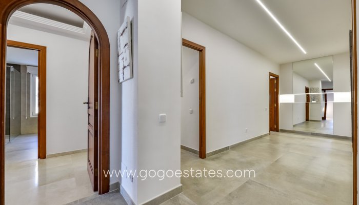 Te koop - Huis - Vrijstaande Villa - Altea - Altea Hills