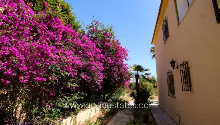 Te koop - Huis - Vrijstaande Villa - Calpe - Calpe Centro