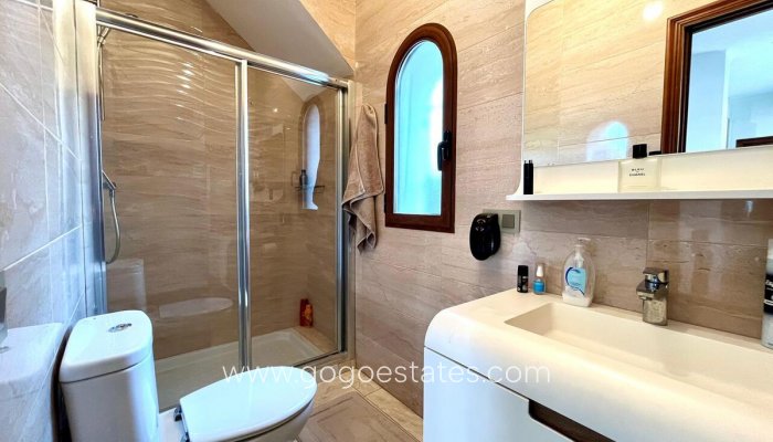 Te koop - Huis - Vrijstaande Villa - Orihuela - Villamartin