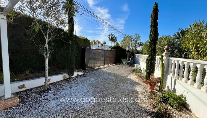 Te koop - Huis - Vrijstaande Villa - Orihuela - Villamartin