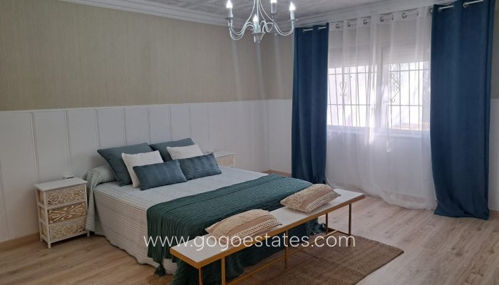 Te koop - Huis - Finca - Cortijo - Orihuela - Orihuela Centro