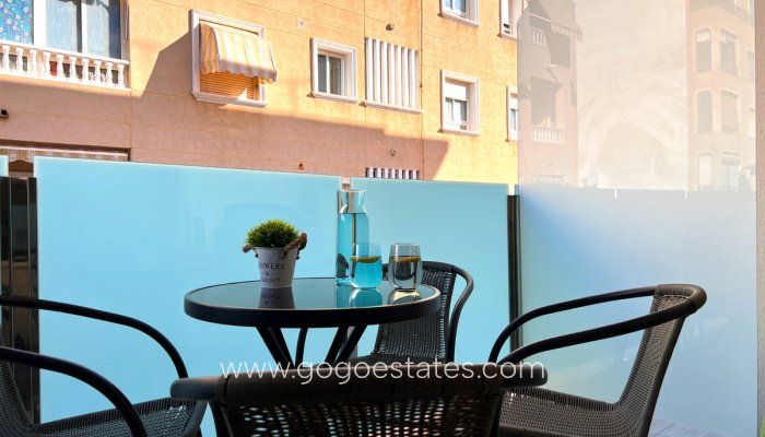 Te koop - Appartement - Appartement op de middelste verdieping - Torrevieja - Playa del Cura