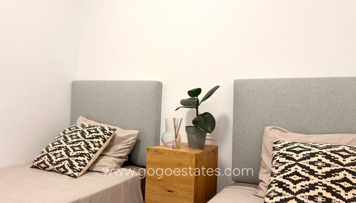 Te koop - Appartement - Appartement op de middelste verdieping - Torrevieja - Playa del Cura