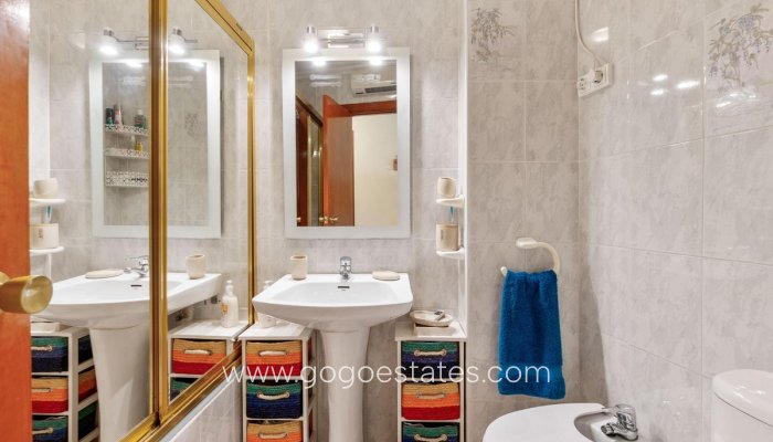 Te koop - Appartement - Appartement op de middelste verdieping - Torrevieja - Torrevieja Centro