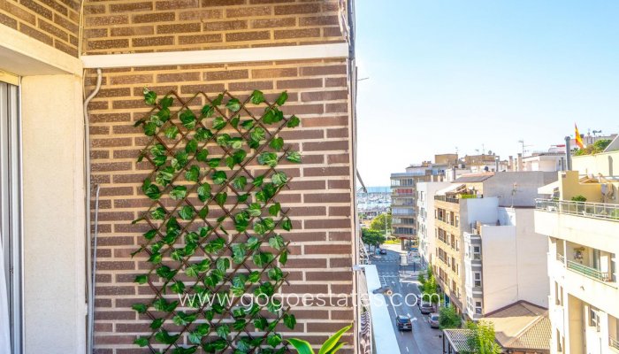 Te koop - Appartement - Appartement op de middelste verdieping - Torrevieja - Torrevieja Centro