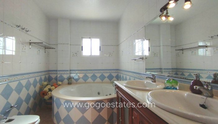 Te koop - Huis - Vrijstaande Villa - Torrevieja - LA SIESTA