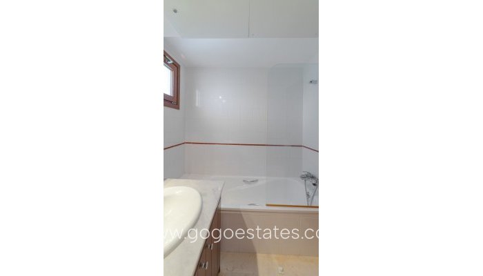 Te koop - Appartement - Appartement op de middelste verdieping - Orihuela - Punta Prima