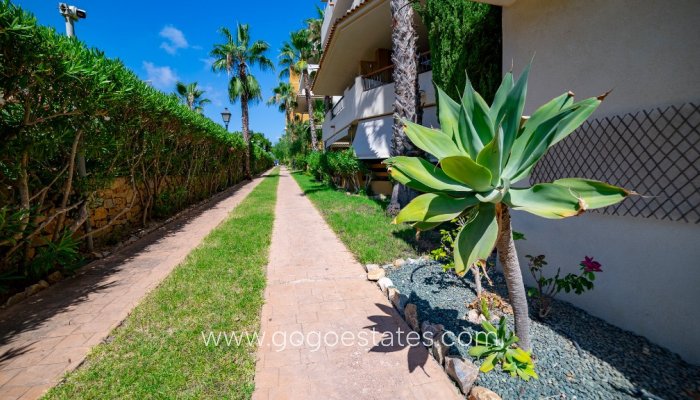 Te koop - Appartement - Appartement op de middelste verdieping - Orihuela - Punta Prima